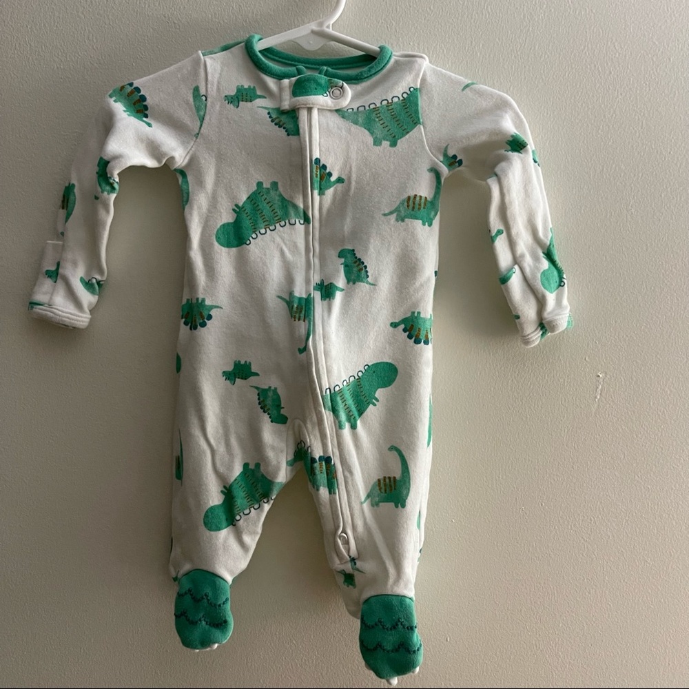 🌼2/$15 3/$20🌼 Dinosaur Footie Pajamas
